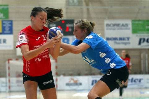 Bad Langensalza 22 09 2018 Sport Handball 1 Bundesliga Women Season 2018 19 Thüringer HC THC vs. Buxtehuder SV BSV Alexandra Mazzucco THC and Jessica Oldenburg BSV