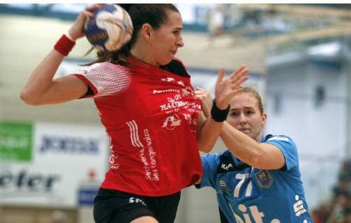 Bad Langensalza 22 09 2018 Sport Handball 1 Bundesliga Women Season 2018 19 Thüringer HC THC vs. Buxtehuder SV BSV Iveta Luzumová THC and Malene Staal BSV