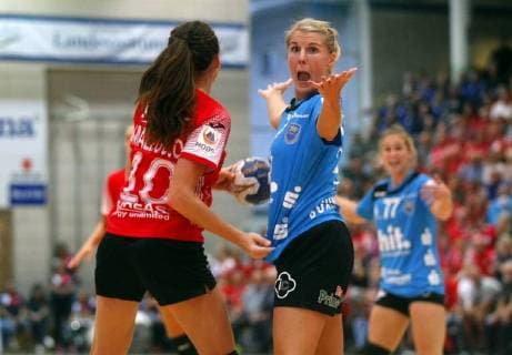Bad Langensalza 22 09 2018 Sport Handball 1 Bundesliga Women Season 2018 19 Thüringer HC THC vs Buxtehuder SV BSV Alexandra Mazzucco THC and Lone Fischer BSV