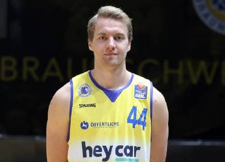 Lars Lagerpusch Braunschweig Basketball Loewen