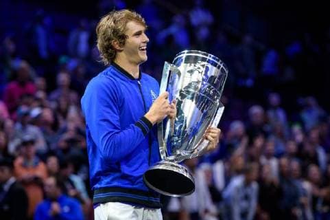 CHICAGO, IL - SEPTEMBER 23: Team Europe s Alexander Zverev of Germany carries the Laver Cup trophy after the award ceremony on day three of the 2018 Laver Cup on September 23, 2018, at the United Center in Chicago, Illinois. Team Europe beat Team World 13-8. (Photo by Daniel Bartel Icon Sportswire) TENNIS: SEP 23 Laver Cup Icon180923063 EDITORIAL USE ONLY