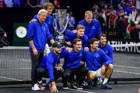 CHICAGO, IL - SEPTEMBER 23: Team Europe poses with the Laver Cup trophy after the award ceremony on day three of the 2018 Laver Cup on September 23, 2018, at the United Center in Chicago, Illinois. Team Europe beat Team World 13-8. (Photo by Daniel Bartel Icon Sportswire) TENNIS: SEP 23 Laver Cup Icon180923065 EDITORIAL USE ONLY