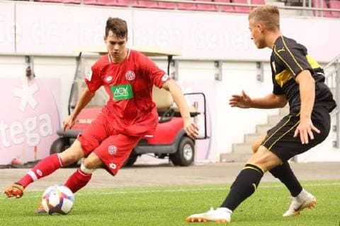 MARVIN JUNG, ALEXANDER KOPF MAINZ 05-VFB STUTTGART A-JUNIOREN BUNDESLIGA SUED SUEDWEST MAINZ 