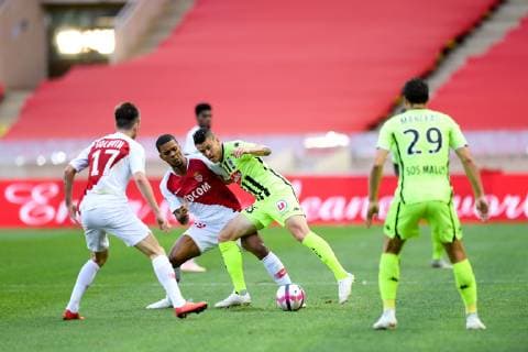 39 BENJAMIN HENRICHS (MONA) - 15 PIERRICK CAPELLE (SCO) FOOTBALL : Monaco vs Angers - Ligue 1 Conforama - 25 09 2018 FEP Panoramic 