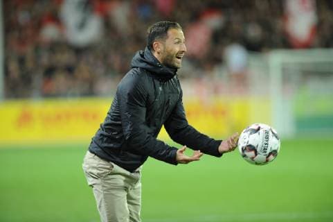 Domenico Tedesco Head Coach FC Schalke 04 DFL regulations prohibit any use of images as image sequences or quasi video GER Soccer 1 Bundesliga SC Freiburg FC Schalke 04 25 09 2018 Freiburg Copyright: xEIBNER-Pressefoto Sven_Laeglerx EP_SLR