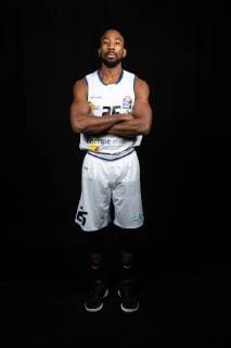 Photo shoot easycredit BBL Science City Jena Team season 2018 2019 players Dru Joyce Sparkassen Arena