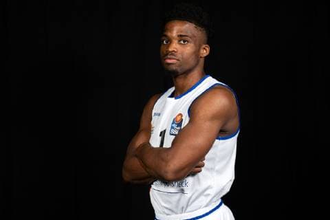Photo shoot easycredit BBL Science City Jena Team Season 2018 2019 Players Ikenna Ike Iroegbu Portrait Sparkassen Arena