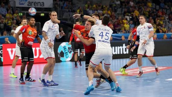 Jesper Nielsen RNL 36 Darko Dukic Brest 45 Duel duel tackle tackling Dynamics Action Action Handball Champions League Rhein Neckar Löwen HC Meshkov Brest xozx