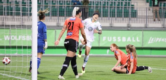 CL VfL Women vs. Thor Womens Football Champions League 1 Round Second Leg VfL Wolfsburg vs. Thor KA Image Shows That Hurt The Goal To 2 0 By Ella Masar VfL 30 Who Must Be Treated After Wolfsburg