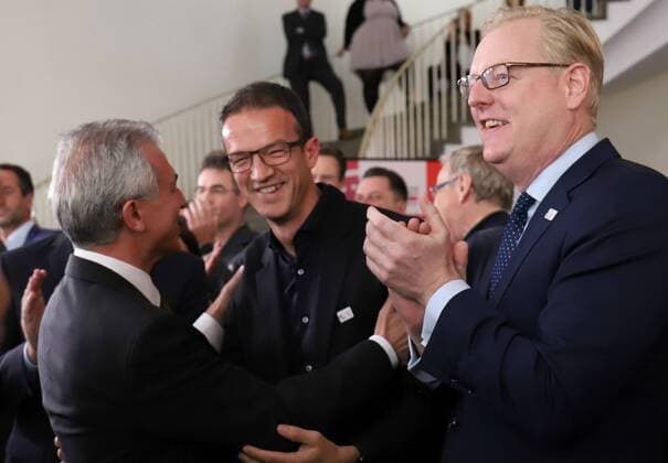 27 09 2018 GER Frankfurt am Main Römer UEFA Euro 2024 The Euro goes to Deutchland Cheer for Lord Mayor Peter Feldmann Eintracht Frankfurt CEO Fredi Bobic Sporting deputy Markus Frank DFL regulations prohibit any use of images as image sequences or quasi video