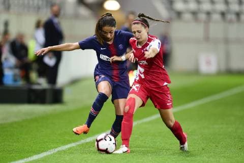 Fußball, Damen, CL, Paris Saint Germain - Sankt Pölten Spratzern Anissa Lahmari (PSG) vs Nicole Sauer (St Polten) FOOTBALL : PSG vs FSK Sankt Polten Spratzern - UEFA ligue des champions feminine - 27 09 2018 JBAutissier Panoramic 
