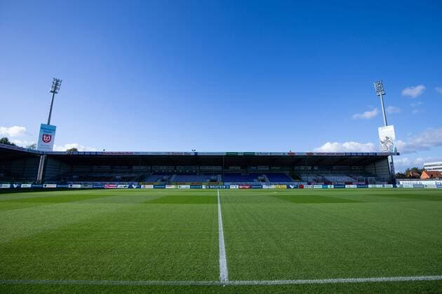 28 09 2018 xkvx Soccer 2 Bundesliga Holstein Kiel SV Darmstadt 98 emoline emspor v l Stadium Inside View Lawn Tribunes DFL DFB REGULATIONS PROHIBIT ANY USE OF PHOTOGRAPH as IMAGE SEQUENCES and or QUASI VIDEO Kiel