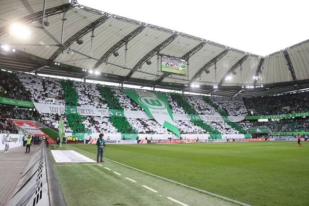 Choreography Fan Block VfL Wolfsburg 1 Football Bundesliga Season 2018 2019 VfL Wolfsburg vs SC Freiburg at the Volkswagen Arena in Wolfsburg Germany Football Men Men 22 09 2018 In accordance with the requirements of the DFL German Football League, it is prohibited to take photos in the stadium and or in the game sequence images and or video-like photo galleries to be exploited or exploited DFL regulations prohibit any use of photographs as image sequences and or quasi video