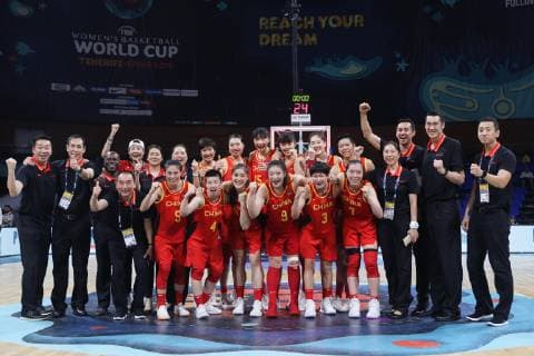 (180929) -- TENERIFE, Sept. 29, 2018 -- Team China celebrates after a class 5-8 match against Canada at the 2018 FIBA Women s Basketball World Cup in San Cristobal de la Laguna in Tenerife, Spain, Sept. 29, 2018. ) (SP)SPAIN-TENERIFE-FIBA WOMEN S BASKETBALL WORLD CUP-CHINA-CANADA ZhengxHuansong 