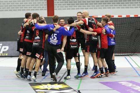Siegesjubel at TuS N Luebbecke TuS N Luebbecke vs VfL Luebeck Schwartau Handball 2 Bundesliga 29 09 2018 TuS N Luebbecke vs VfL Luebeck Schwartau Handball 2 Bundesliga 29 09 2018 Luebbecke Copyright: xEIBNER JanxStrohdiekx EP_JSK
