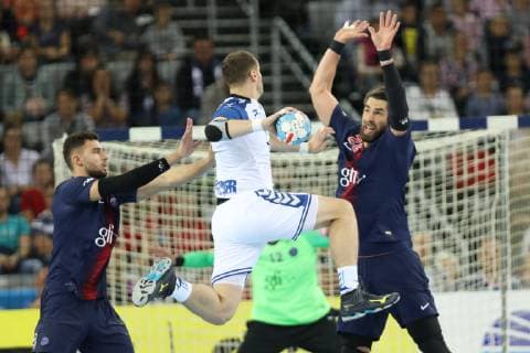 Zagreb, 29 09 2018 - Arena Zagreb hall, 2018 19 EHF Men s Champions League Group Phase. HC Prvo plinarsko drustvo Zagreb (white) - Paris Saint-Germain HB (blue) 21:32 BICANIC Damir (77) vs REMILI Nedim (18) and KARABATIC Luka (22) 