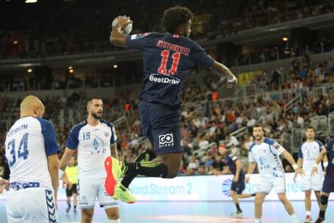 Zagreb, 29 09 2018 - Arena Zagreb hall, 2018 19 EHF Men s Champions League Group Phase. HC Prvo plinarsko drustvo Zagreb (white) - Paris Saint-Germain HB (blue) 21:32 KOUNKOUD Benoit (11) 