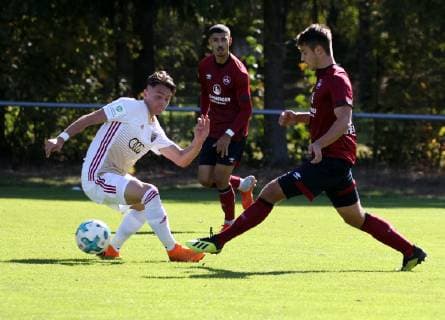 29.09.2018 - Fussball - Saison 2018 2019 - Bundesliga Süd Südwest - 7. Spieltag: 1. FC Nürnberg Nuernberg FCN U19 A-Junioren ( Club ) - FC Ingolstadt 04 U19 - DaMa - Philipp Herrmann (8, FC Ingolstadt 04 ) Fabio Groß (15, 1.FC Nürnberg FCN ) *** 29 09 2018 Football Season 2018 2019 Bundesliga South Southwest 7 Gameday 1 FC Nuremberg Nuernberg FCN U19 A Junior Club FC Ingolstadt 04 U19 DaMa Philipp Herrmann 8 FC Ingolstadt 04 Fabio United 15 1 FC Nurnberg FCN