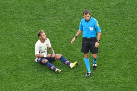 Neymar Jr - Nice vs PSG at the Allianz Riviera in Nice for the soccer Ligue 1 Conforama FOOTBALL : Nice vs Paris SG - Ligue 1 Conforama - 29 09 2018 LIONELURMAN PANORAMIC 