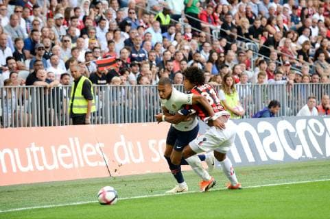 07 KYLIAN MBAPPE (PSG) - 31 DANTE (NICE) FOOTBALL : Nice vs Paris SG - Ligue 1 Conforama - 29 09 2018 FEP Panoramic 