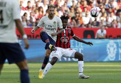 (180930) -- NICE, Sept. 30, 2018 -- Neymar (L) of Paris Saint-Germain vies with Adrien Tameze of Nice during the 2018-2019 season French Ligue 1 match between Paris Saint-Germain and Nice in Nice, France on Sept. 29, 2018. Paris Saint-Germain won 3-0. ) (SP)FRANCE-NICE-FOOTBALL-LIGUE 1-PARIS SAINT-GERMAIN VS NICE ChristophexPetino 