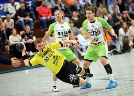 Third Handball Bundesliga MSG Grossbieberau Modau vs HSG Dutenhofen Munchholzhausen Season 2018 2019 29 09 2018 Grossbieberau by Nils Arnold MSG Falken Fabian Kraft Ian Weber both Dutenhofen Action Duel ba