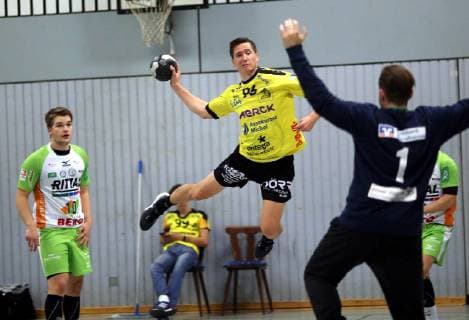 Third Handball Bundesliga MSG Grossbieberau Modau vs HSG Dutenhofen Munchholzhausen Season 2018 2019 29 09 2018 Grossbieberau v Ian Weber Dutenhofen Hrvoje Batinovic MSG Falken Nils Kaiser Dutenhofen Promotion Single shot ba