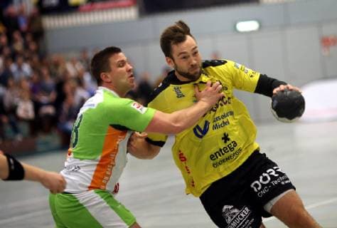 Third Handball Bundesliga MSG Grossbieberau Modau vs HSG Dutenhofen Munchholzhausen Season 2018 2019 29 09 2018 Grossbieberau v 1 Matthias Schwalbe Dutenhofen Till Bushman MSG Falken Specials Duel ba