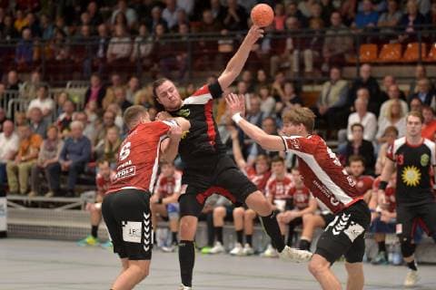 29 09 2018 pmk NA155954 Handball Men 2 Bundesliga Season 2018 2019 TuS Nluebbecke VfL Luebeck Schwartau Pawel GENDA 06 Schwartau Jo Gerrit GENZ 05 Luebbecke Antonio METZNER 96 Schwartau