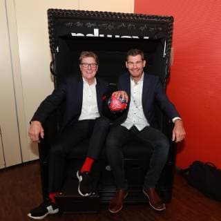 Local DHB jersey presentation for the Handball World Cup 2019 in the Sky Tower in Cologne from the left Toni Schumacher Henning Fritz 02 10 2018