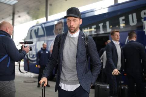 02 10 2018 Football Season 2018 2019 Champions League FC Schalke 04 Departure at the airport Münster Osnabrück Guido BURGSTALLER FC Schalke 04 02 10 2018 Football Season 2018 2019 Champions League FC Schalke 04 Departure at the airport Münster Osnabrück Münster NRW Germany