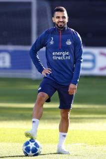 EINDHOVEN, 02-10-2018, PSV Philips Stadium , UEFA Champions League season 2018 2019 , PSV training before PSV - Inter . PSV defender Aziz Behich on the ball during the last training before PSV - Inter . PSV training before Inter  x2515003x