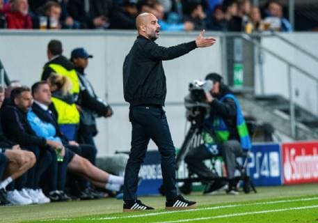 02 10 2018 xfux Soccer UEFA Champions League TSG 1899 Hoffenheim Manchester City FC emspor v l Manager Pep Guardiola Manchester City FC gives gestures gestures with gestures gesticulate Gesticolando Sinsheim