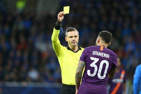 Nicolas Otamendi Manchesteer City receives a yellow card from referee Damir Skowina Slovenia TSG 1899 Hoffenheim vs. Manchester City Soccer Champions League 02 10 2018 TSG 1899 Hoffenheim vs. Manchester City Soccer Champions League 02 10 2018 Hoffenheim Copyright: xEIBNER AlexanderxNeisx EP_ANS