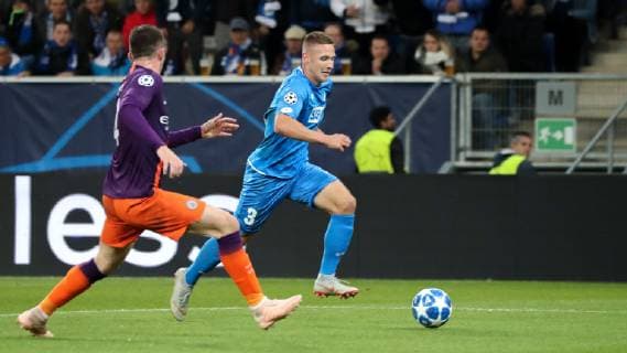 v li Aymeric Laporte ManCity 14 Pavel Kaderabek Hoffenheim 3 Fighting Game scene Duel duel tackle tackling Dynamics Action Action Soccer UEFA Champions League TSG 1899 Hoffenheim Manchester City FC xozx