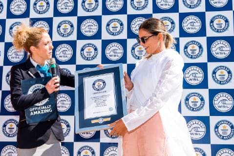 October 1, 2018 - Nazare, Portugal - The World Surf League ( ) proudly announced that MAYA GABEIRA (BRA) has claimed the inaugural Women s XXL Biggest Wave Award and set a new Guinness World Records title for the Largest wave surfed unlimited (female). The 31-year old from Rio de Janeiro, Brasil successfully surfed a wave measuring 68 feet 20.72 metres from trough to crest at the infamous big-wave break known as Praia do Norte in Nazare, Portugal on January 18, 2018. Gabeira s incredible feat did not come without its challenges. In 2013, Gabeira suffered a serious injury at Nazare, but her unwavering determination brought her back to the monstrous and dangerous wave to not only surf again, but set the women s world record. WomenÕs XXL Biggest Wave Award 2018 - ZUMAz03_ 85843272st Copyright: xWSLx