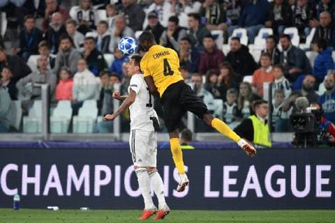 Mario Mandzukic of Juventus Mohamed Ali Camara of Young Boys Torino 02-10-2018 Juventus Stadium Football Calcio Uefa Champions League 2018 2019 Group H Juventus - Young Boys Foto Andrea Staccioli Insidefoto AndreaxStaccioli