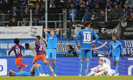 02 10 2018 xtvx Football UEFA Champions League TSG 1899 Hoffenheim Manchester City FC emspor vl Goal scored Goal to score 1 2 David Silva Manchester Justin Hoogma TSG 1899 Hoffenheim disappointed disappointed looking dissapointed DFL DFB REGULATIONS PROHIBIT ANY USE OF PHOTOGRAPHS as IMAGE SEQUENCES and or QUASI VIDEO Sinsheim