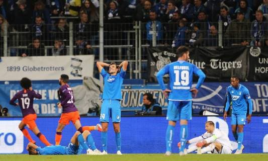 02 10 2018 xtvx Football UEFA Champions League TSG 1899 Hoffenheim Manchester City FC emspor vl Goal scored Goal to score 1 2 David Silva Manchester Justin Hoogma TSG 1899 Hoffenheim disappointed disappointed looking dissapointed DFL DFB REGULATIONS PROHIBIT ANY USE OF PHOTOGRAPHS as IMAGE SEQUENCES and or QUASI VIDEO Sinsheim
