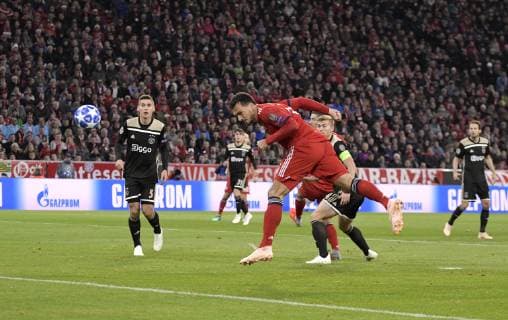 02 10 2018 Football UEFA Champions League 2018 2019 Group Stage 2 Gameday FC Bayern Munich Ajax Amsterdam in the Allianz Arena Munich Shot on goal by Mats Hummels re Bayern Munich 1. DFL and DFB regulations prohibit any use of photographs as image sequences and or quasi video
