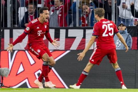 GER UEFA CL Bayern Muenchen GER vs Ajax Amsterdam NED 02 10 2018 Allianz Arena Muenchen GER UEFA CL Bayern Muenchen GER vs Ajax Amsterdam NED Group E UEFA regulations prohibit any use of photographs in the image Cheering for the goal to 1 0 by Mats Hummels FCB 5 with Thomas Müller FCB 25 nordphotox xStraubmeier nph00004