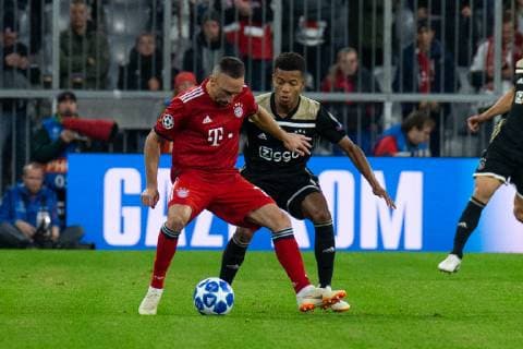 02 10 2018 xkvx Football UEFA Champions League Bayern Munich Ajax Amsterdam emspor v Franck Ribery FC Bayern Munich Munster Noussair Mazraoui Ajax DFL DFB REGULATIONS PROHIBIT ANY USE OF PHOTOGRAPH as IMAGE SEQUENCES and or QUASI VIDEO Muenchen