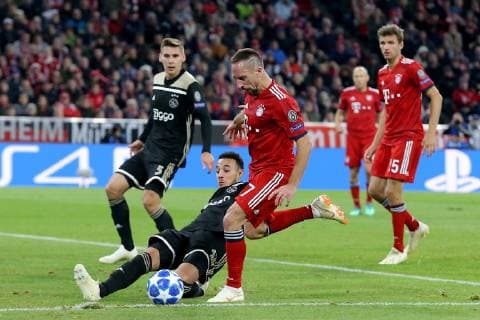 Noussair Mazraoui AFC Ajax Amsterdam 12 Franck Ribery FC Bayern Muenchen 7 FC Bayern Muenchen VS AFC Ajax Amsterdam Soccer Champions League Group stage 02 10 2018 FC Bayern Muenchen VS AFC Ajax Amsterdam Soccer Champions League Group stage 02 10 2018 Muenchen Copyright: xLanger Eibner-Pressefotox EP_EER