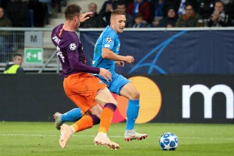 v li Aymeric Laporte ManCity 14 Pavel Kaderabek Hoffenheim 3 Fighting Game scene Duel duel tackle tackling Dynamics Action Action Soccer UEFA Champions League TSG 1899 Hoffenheim Manchester City FC xozx
