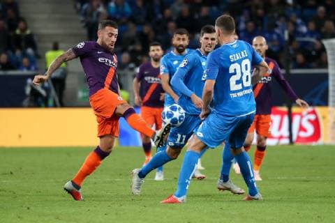 n left Nicolas Otamendi ManCity 30 Florian Grillitsch Hoffenheim 11 Adam Szalai Hoffenheim 28 Duel duel tackle tackling Dynamics Action Action Soccer UEFA Champions League TSG 1899 Hoffenheim Manchester City FC xozx