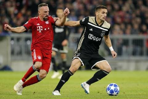 (l-r) Franck Ribery of FC Bayern Munchen, Dusan Tadic of Ajax during the UEFA Champions League group E match between Bayern Munich and Ajax Amsterdam at the Allianz Arena on October 02, 2018 in Munich, Germany UEFA Champions League 2018 2019 xVIxVIxImagesx xTomxBodexMultimediaxIVx 12325498