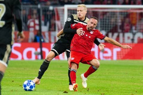 02 10 2018 xkvx Football UEFA Champions League Bayern Munich Ajax Amsterdam emporer Franck Ribery FC Bayern Munich Donny van de Beek Ajax DFL DFB REGULATIONS PROHIBIT ANY USE OF PHOTOGRAPH as IMAGE SEQUENCES and or QUASI VIDEO Munich