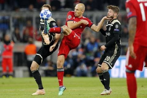 (l-r) Daley Blind of Ajax, Arjen Robben of FC Bayern Munchen, Lasse Schone of Ajax during the UEFA Champions League group E match between Bayern Munich and Ajax Amsterdam at the Allianz Arena on October 02, 2018 in Munich, Germany UEFA Champions League 2018 2019 xVIxVIxImagesx xTomxBodexMultimediaxIVx 12325754