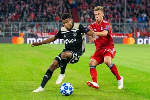 02 10 2018 xkvx Football UEFA Champions League Bayern Munich Ajax Amsterdam emporer David Neres Ajax Amsterdam Joshua Kimmich FC Bayern Munich DFL DFB REGULATIONS PROHIBIT ANY USE OF PHOTOGRAPH as IMAGE SEQUENCES and or QUASI VIDEO Munich