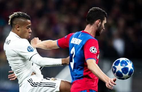 MOSCOW, RUSSIA - OCTOBER 2, 2018: Real Madrid s Mariano (L) and CSKA Moscow s Nikita Chernov fight for the ball in their 2018 19 UEFA Champions League Group G Round 2 football match at Luzhniki Stadium. Valery Sharifulin TASS  TS0923E3